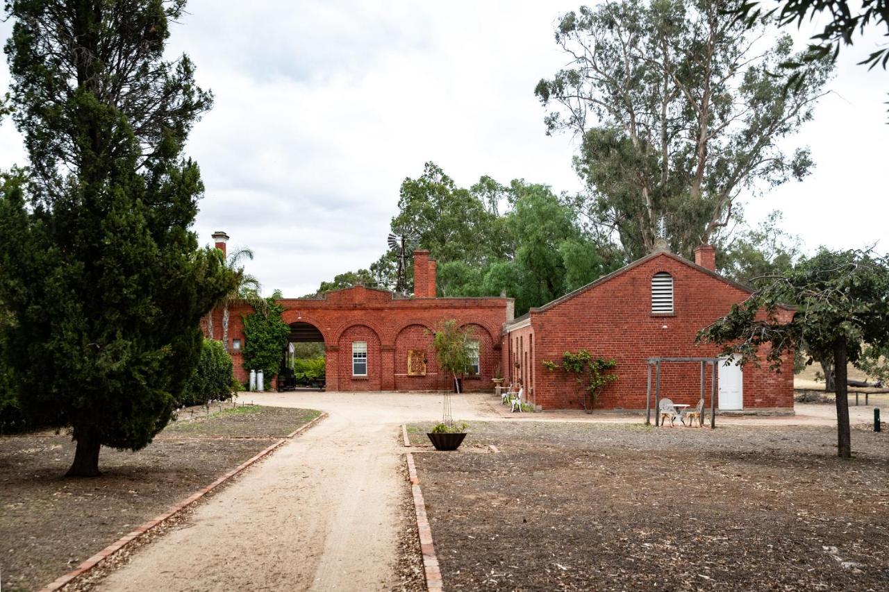 Ravenswood Homestead エクステリア 写真